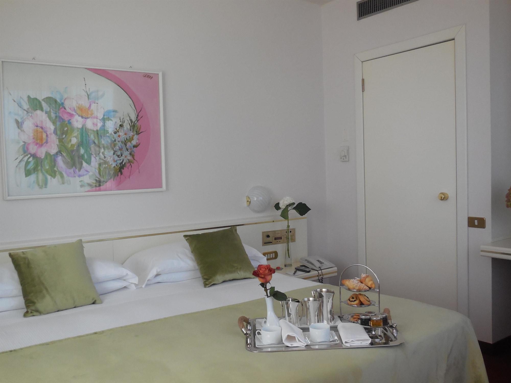 Hotell Starhotels Cristallo Palace